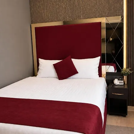 Hotel Cartepkld Group Operating&kaya Royal *